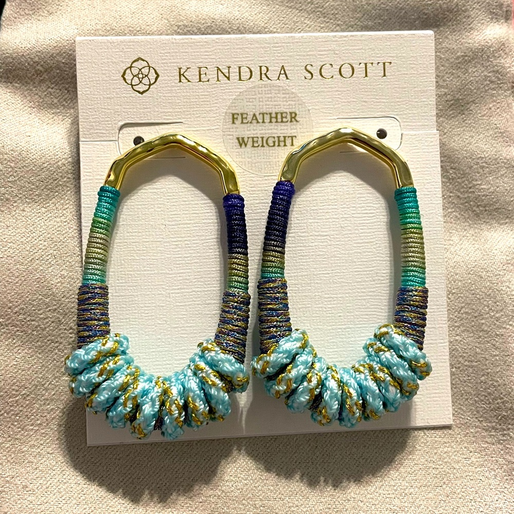 New Kendra Scott Masie Open Frame Earrings